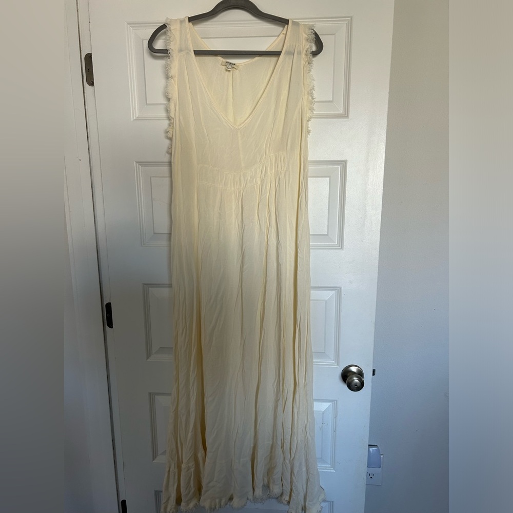 Women’s dress